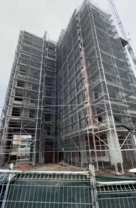 Tirane, shitet apartament 2+1+Ballkon Kati 9, 110 m² 176.000 € (Rruga Egnatia)