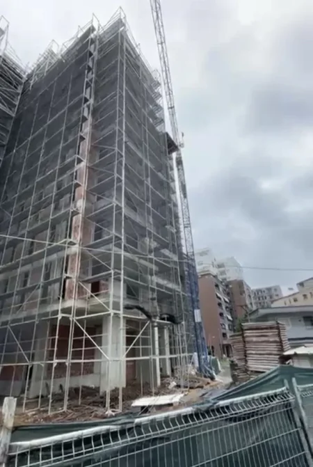 Tirane, shitet apartament 2+1+Ballkon Kati 9, 110 m² 176.000 € (Rruga Egnatia)