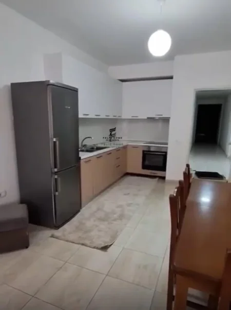 Tirane, jepet me qera apartament 2+1 Kati 3, 70 m² 600 € (VASIL SHANTO)