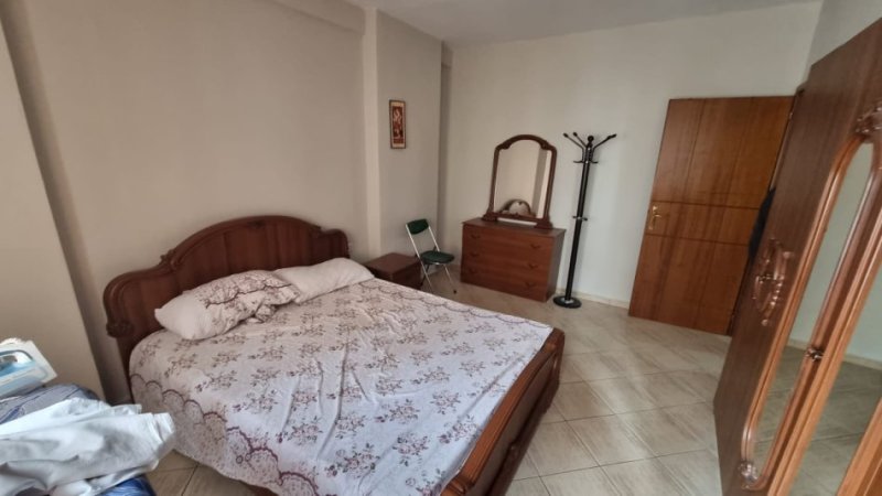Tirane, shitet apartament 2+1 Kati 4, 104 m² 165.000 € (SHITET SUPER APARTAMENT 2+1 ME HIPOTEKE AFER KODRES DIELLIT)