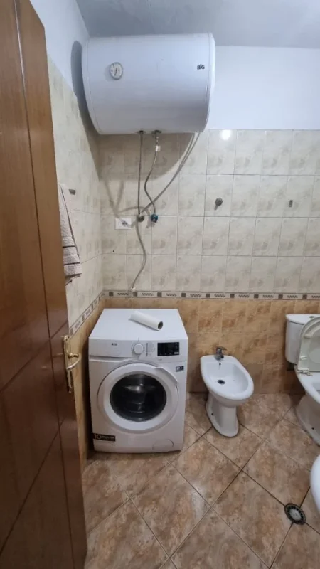 Tirane, shitet apartament 2+1 Kati 4, 104 m² 165.000 € (SHITET SUPER APARTAMENT 2+1 ME HIPOTEKE AFER KODRES DIELLIT)