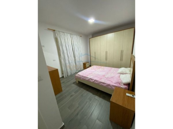 Durres, jepet me qera apartament 2+1+Ballkon Kati 1, 95 m² 550 € (Vollga)