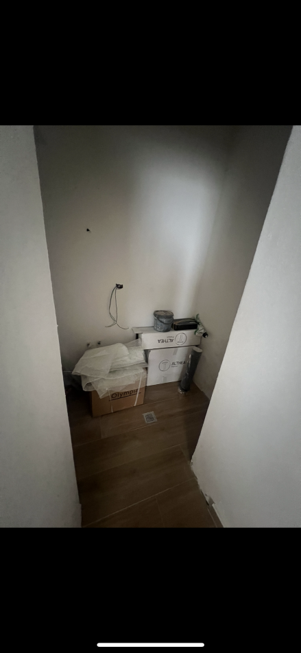 Tirane, jepet me qera 1+1+Ballkon Kati 1, 45 m² 650 € (Sheshi Willson)