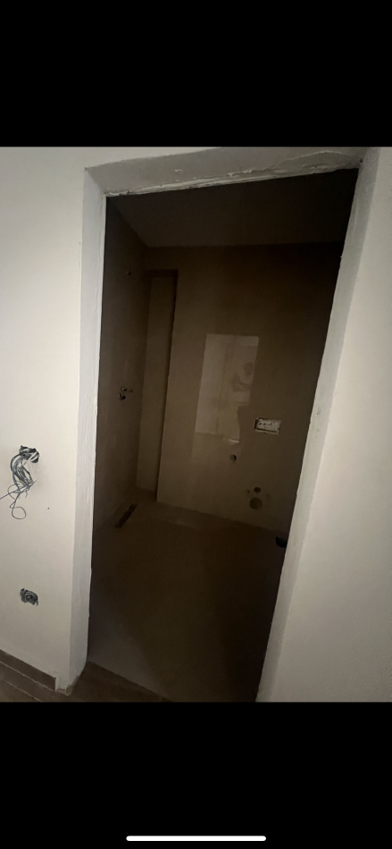 Tirane, jepet me qera 1+1+Ballkon Kati 1, 45 m² 650 € (Sheshi Willson)
