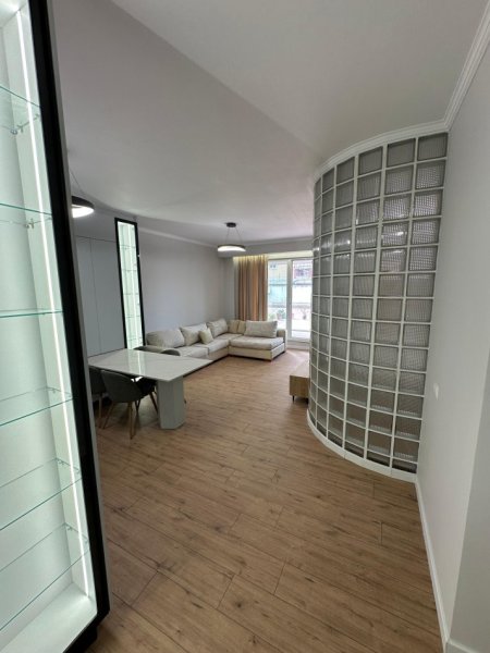 Tirane, jepet me qera apartament 2+1 Kati 2, 100 m² 1.000 € (Don Bosko)