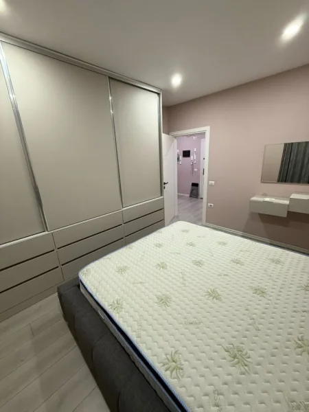 Tirane, jepet me qera apartament 2+1 Kati 4, 70 m² 420 € (Don Bosko)