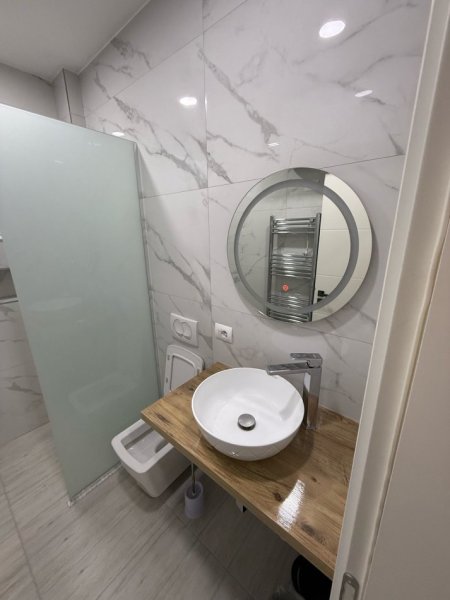 Tirane, jepet me qera apartament 2+1 Kati 4, 70 m² 420 € (Don Bosko)