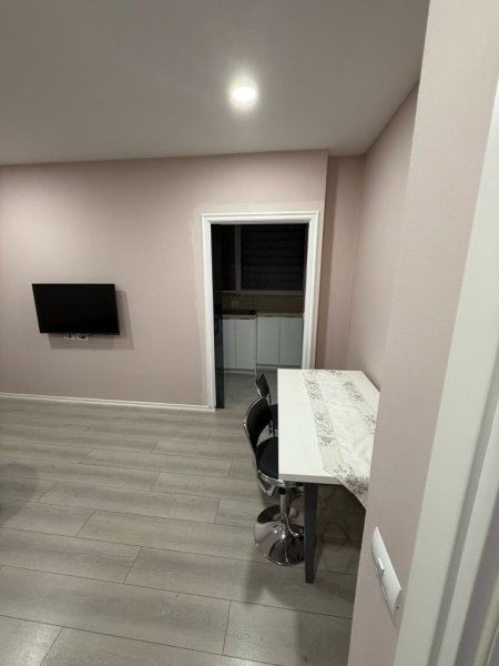 Tirane, jepet me qera apartament 2+1 Kati 4, 70 m² 420 € (Don Bosko)