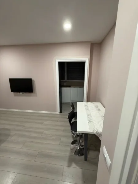 Tirane, jepet me qera apartament 2+1 Kati 4, 70 m² 420 € (Don Bosko)