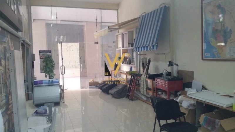 Tirane, shitet dyqan Kati 0, 81 m² 130.000 € (KODRA E DIELLIT)