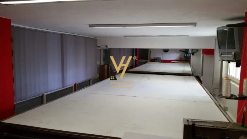 Tirane, shitet dyqan Kati 0, 81 m² 130.000 € (KODRA E DIELLIT)