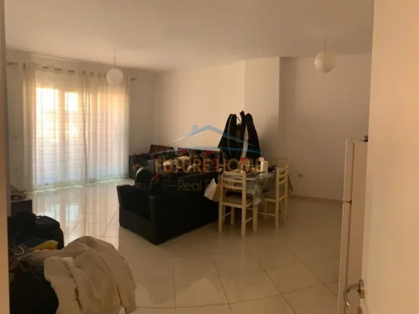 Tirane, shitet apartament 1+1 Kati 3, 84 m² 109.000 € (Misto Mame)