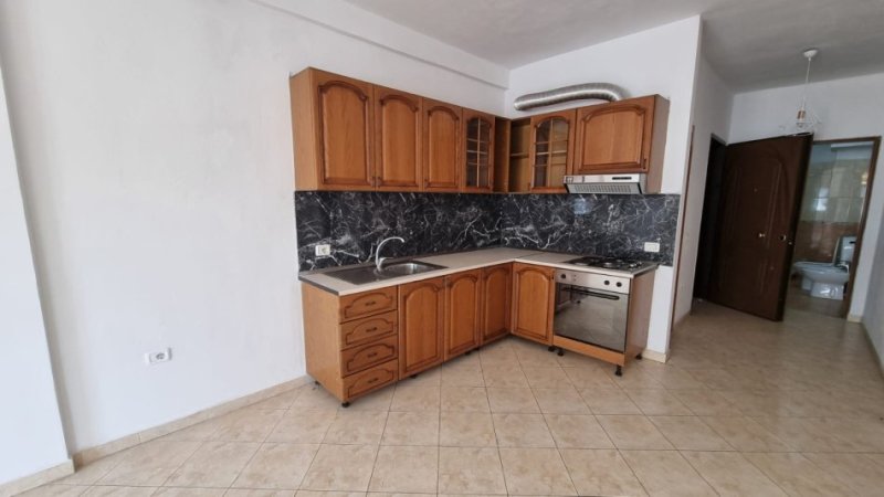 Tirane, Shitet OKAZION Apartament 2+1 Kati 7, 114 m² 150.000 € (SHITET OKAZION SUPER APARTAMENTI 2+1+2 ME BALLKON PLUS 1 POST PARKIMI NE ASTIR)