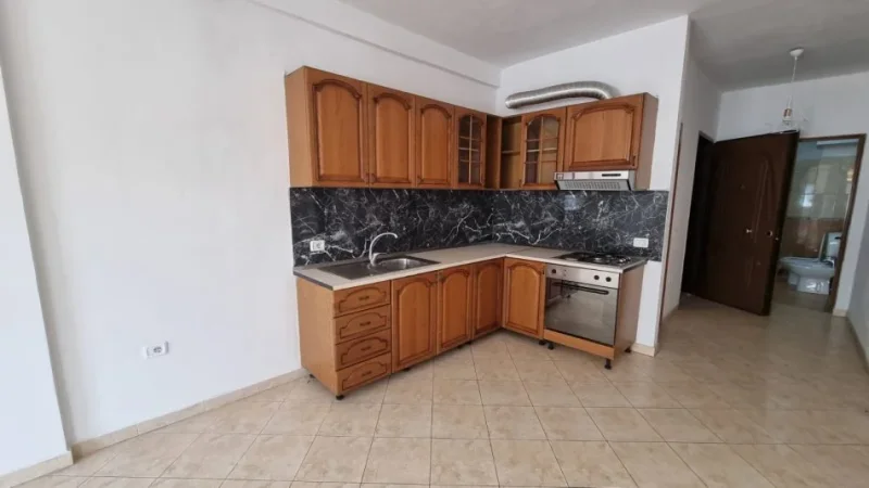 Tirane, Shitet OKAZION Apartament 2+1 Kati 7, 114 m² 156.000 € (SHITET OKAZION SUPER APARTAMENTI 2+1+2 ME BALLKON PLUS 1 POST PARKIMI NE ASTIR)
