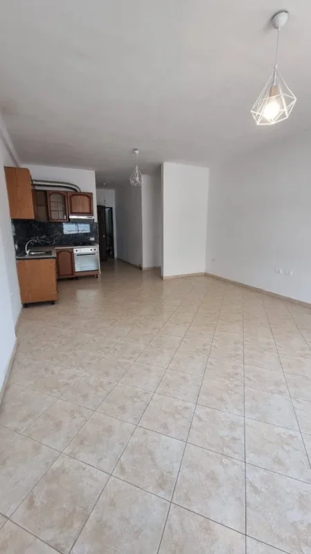 Tirane, Shitet OKAZION Apartament 2+1 Kati 7, 114 m² 156.000 € (SHITET OKAZION SUPER APARTAMENTI 2+1+2 ME BALLKON PLUS 1 POST PARKIMI NE ASTIR)