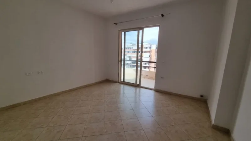 Tirane, Shitet OKAZION Apartament 2+1 Kati 7, 114 m² 156.000 € (SHITET OKAZION SUPER APARTAMENTI 2+1+2 ME BALLKON PLUS 1 POST PARKIMI NE ASTIR)