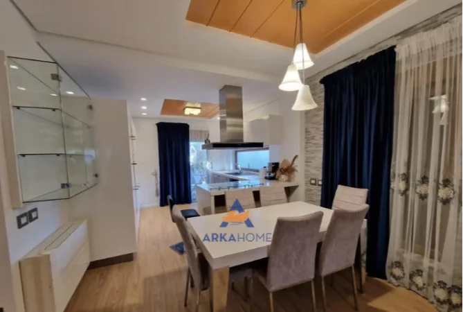 Tirane, shitet Vile 3 Katshe Kati 0, 225 m² 600.000 € (Tek Tegu)
