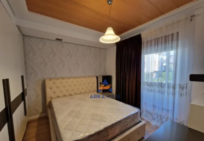 Tirane, shitet Vile 3 Katshe Kati 0, 225 m² 600.000 € (Tek Tegu)