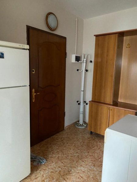 Tirane, jepet me qera garsonier Kati 1, 60 m² 400 € (Komuna e parisit)