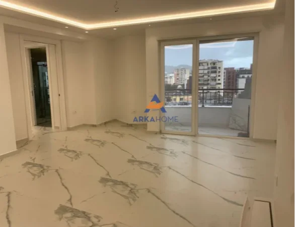 JEPET ME QERA AMBIENT BIZNESI 106 m² 1.050 € (Mine Peza)