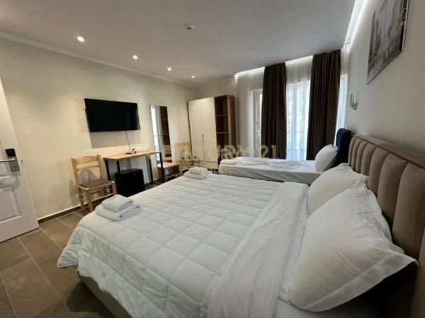 Mali Robit, shes hotel Kati 5, 3.000 m² 3.500.000 € (Mali i Robit)