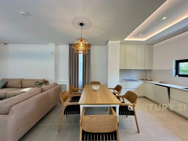 Mali Robit, shes Vile 2 Katshe Kati 2, 711 m² 1.200.000 € (SAN PIETRO)