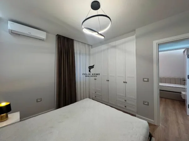 Tirane, jepet me qera apartament 2+1+Ballkon Kati 5, 77 m² 900 € (SELVIA)