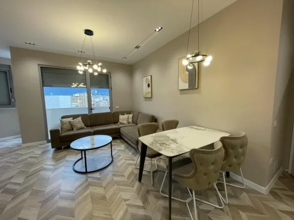 Tirane, jepet me qera apartament 2+1+Aneks+Ballkon Kati 7, 120 m² 1.000 € (9-Kateshet)