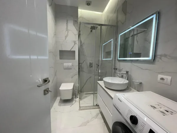 Tirane, jepet me qera apartament 2+1+Aneks+Ballkon Kati 7, 120 m² 1.000 € (9-Kateshet)