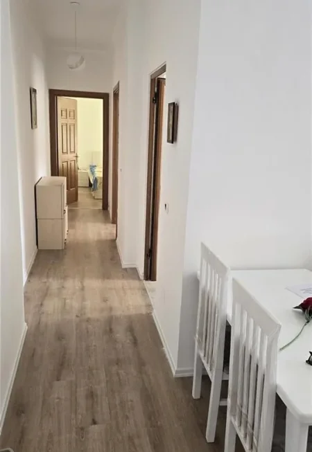 Tirane, jepet me qera apartament Kati 5, 100 m² 420 € (Misto Mame)
