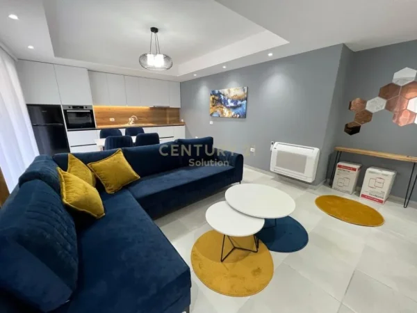 Tirane, jepet me qera apartament 2+1+Aneks+Ballkon Kati 8, 108 m² 1.000 € (KOMPLEKSI STAR)