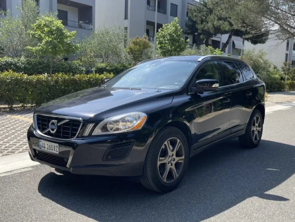 Tirane, shitet SUV | Xhip Volvo XC60 Benzin+Gaz, e zeze automatik Klima 220 km