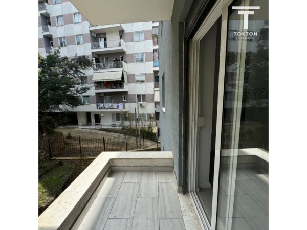 Tirane, shitet apartament 2+1 Kati 2, 73 m² 95.000 € (Rruga e Dajtit, Fresku, Tiranë, TT 1873)
