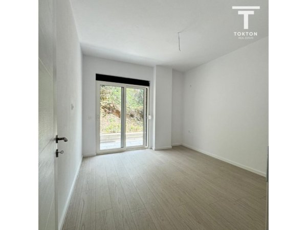 Tirane, shitet apartament 2+1 Kati 2, 73 m² 95.000 € (Rruga e Dajtit, Fresku, Tiranë, TT 1873)