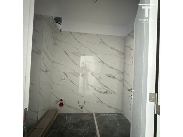 Tirane, shitet apartament 2+1 Kati 2, 73 m² 95.000 € (Rruga e Dajtit, Fresku, Tiranë, TT 1873)