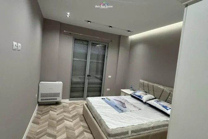 Tirane, jepet me qera 2+1+Ballkon Kati 7, 120 m² 1.200 € (9 kateshet)
