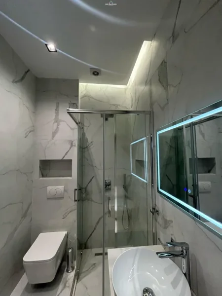 Tirane, jepet me qera 2+1+Ballkon Kati 7, 120 m² 1.200 € (9 kateshet)