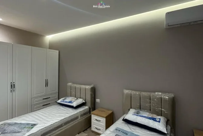 Tirane, jepet me qera 2+1+Ballkon Kati 7, 120 m² 1.200 € (9 kateshet)