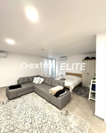 Tirane, jepet me qera Vile 4+1 Kati 2, 2.500 € (Elysium Residence, Tiranë)