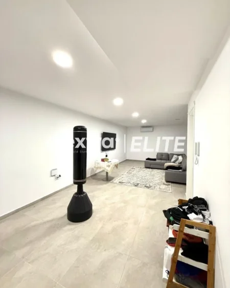 Tirane, jepet me qera Vile 4+1 Kati 2, 2.500 € (Elysium Residence, Tiranë)
