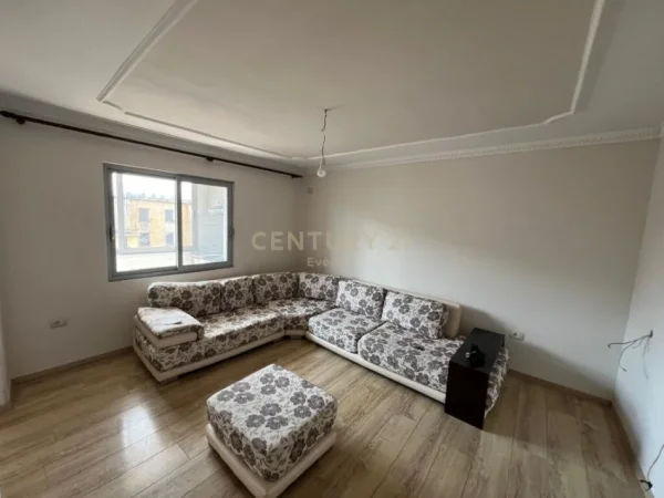 Tirane, shitet apartament Kati 5, 120 m² 160.000 € 