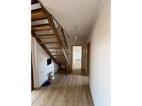 Tirane, shitet apartament Kati 5, 120 m² 160.000 € 