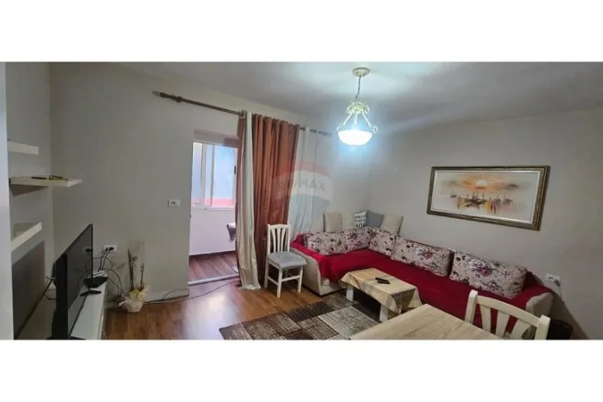 Tirane, jepet me qera apartament , 65 m² 500 € (Rruga Ali Demi)
