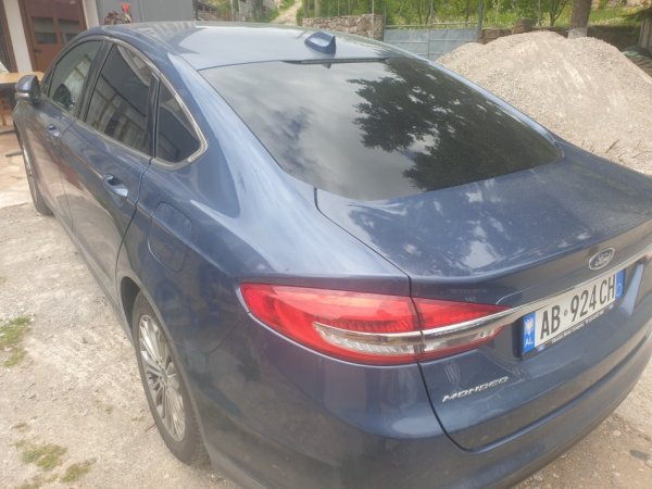 Tirane, shitet Ford Mondeo, Nafte, blu manuale Klima