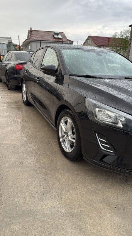 Tirane, shitet makine Ford focus Nafte, e zeze manuale 157.000 km