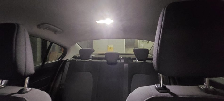 Tirane, shitet makine Ford focus Nafte, e zeze automatik Klima 63.500 km