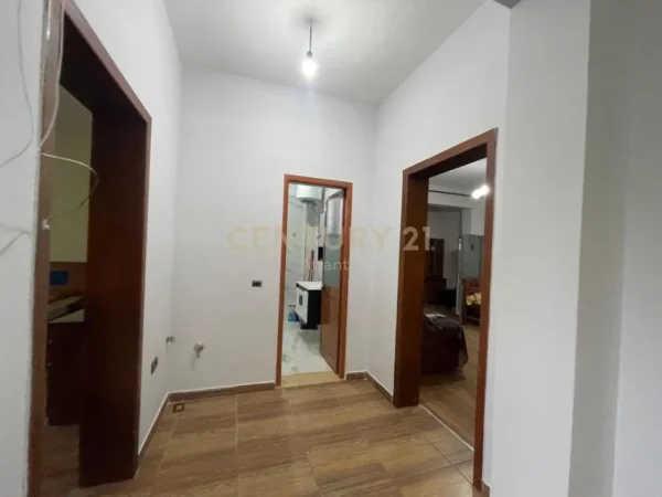 shitet apartament 2+1+Aneks+Ballkon Kati 1, 291 m² 150.000 € (Ish Kenet Durres)