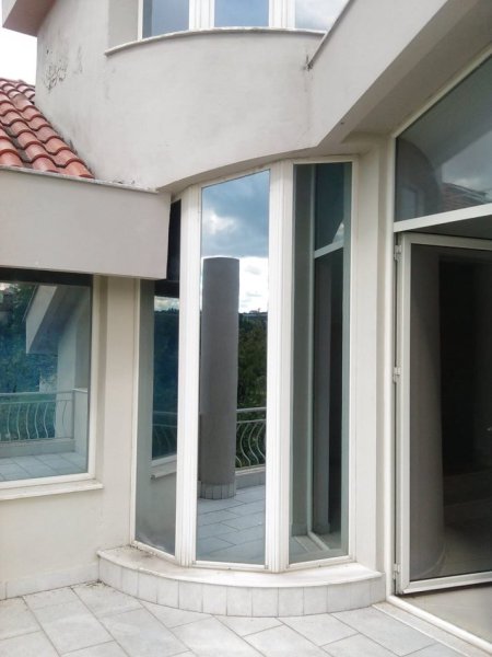 Tirane, shitet Vile 3+1+Aneks+Ballkon , 240 m² 360.000 € (Ali Shefqeti)