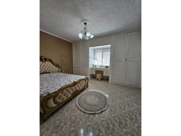 Durres, shitet Vile 3 Katshe Kati 0, 330.000 € (Arapaj)