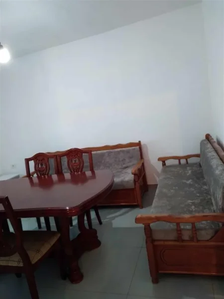 Tirane, jepet me qera apartament 1+1 Kati 1, 68 m² 350 € (allias)